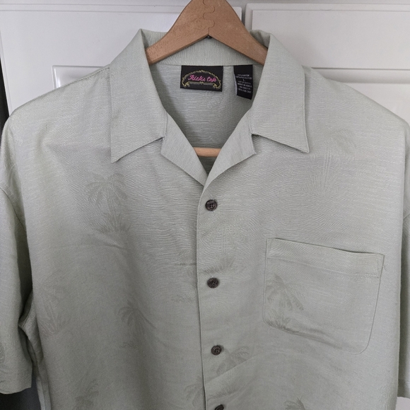 Rick's Cafe Casual Button Down Hawaiian Island Camp Shirt - Picture 3 of 7